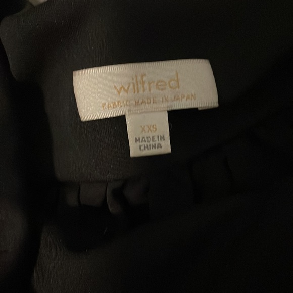 Aritzia skirt - Picture 2 of 2